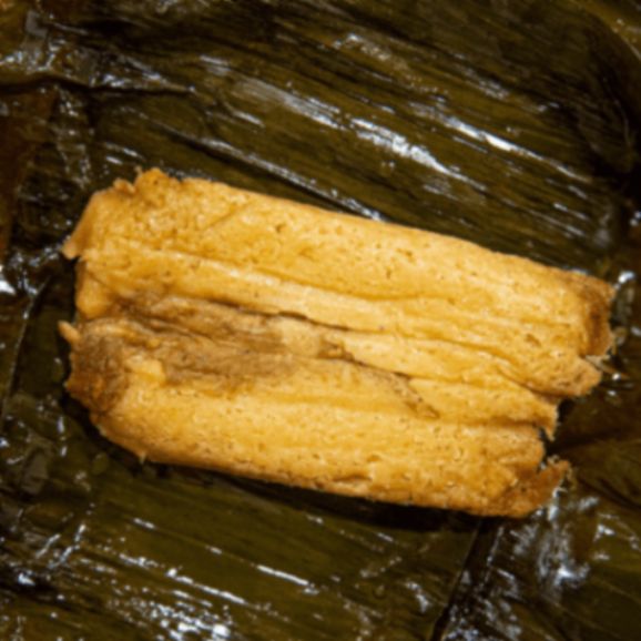 Tamal de Cerdo en Salsa Verde